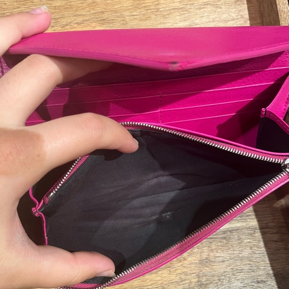 Authentic Balenciaga leather wallet - Picture 4 of 9